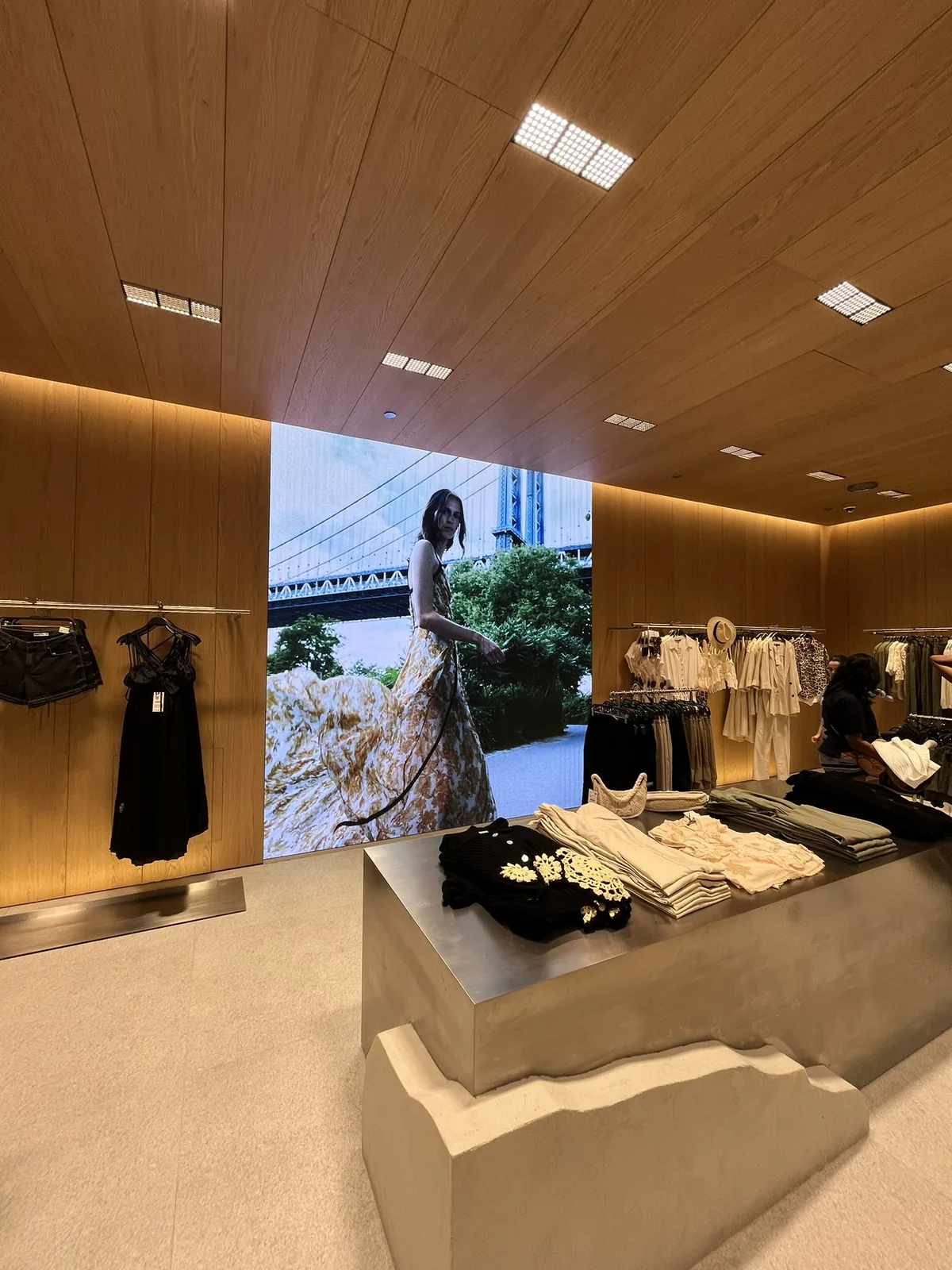 ZARA Store — view 2 — Indoor LED installation by ETA Visual