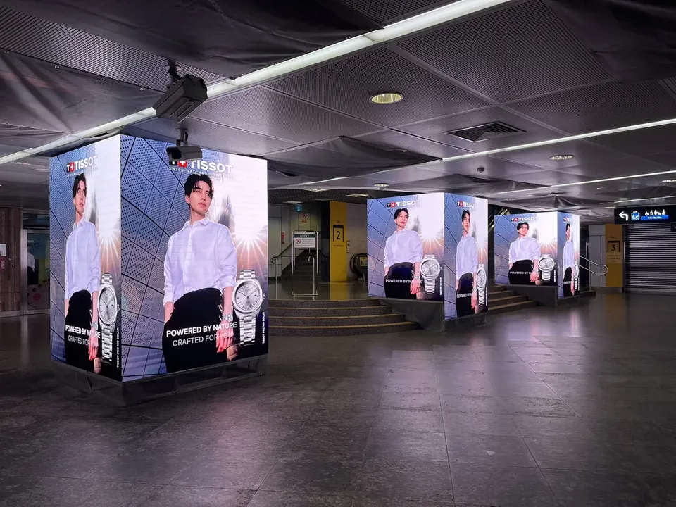 Orchard MRT Station (Phase 1) — view 2 — Indoor LED installation by ETA Visual