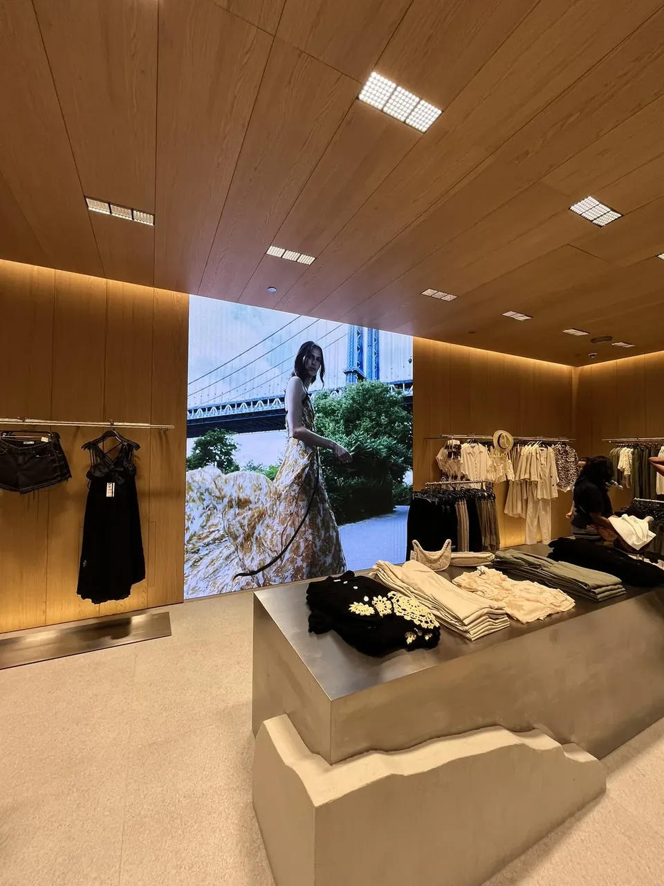 ZARA Store — view 2 — Indoor LED installation by ETA Visual